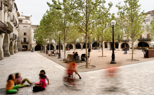 Urbanització del casc antic de Banyoles, 2013 International Stone Architecture Awards. Arquitecte: Josep Miàs. Foto: © Adrià Goula