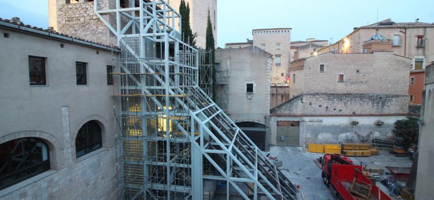 Segueix el procés constructiu de les obres de reforma de la Pia Almoina de Girona amb Fragments.cat